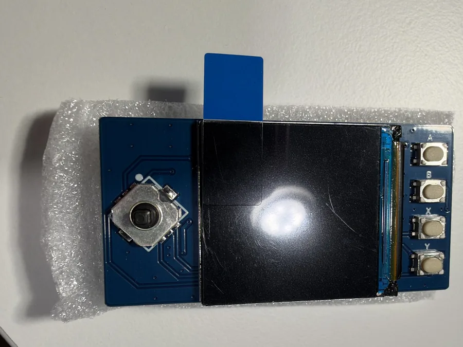 The Waveshare Pico-LCD-1.3 screen board, front